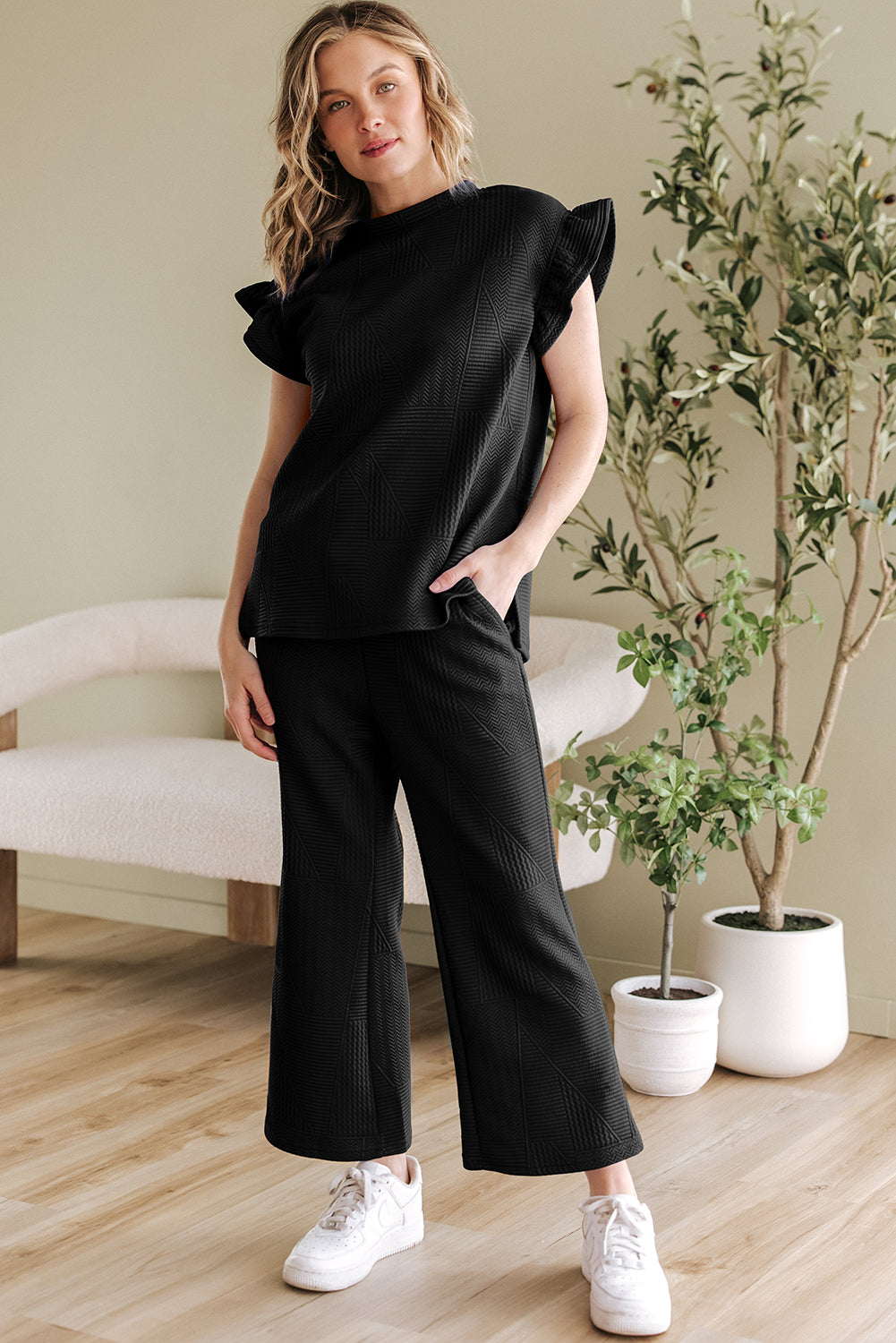 Dark Green Ruffled Sleeve Summer Top and Cropped Loose Pants Set