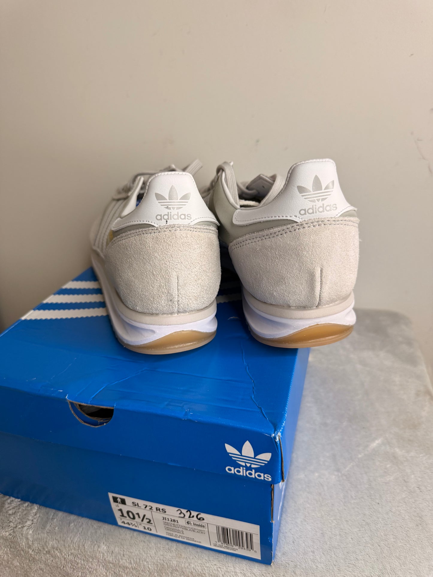 Adidas SL 72 RS Sneakers – Men’s Lightweight – Light Grey & White