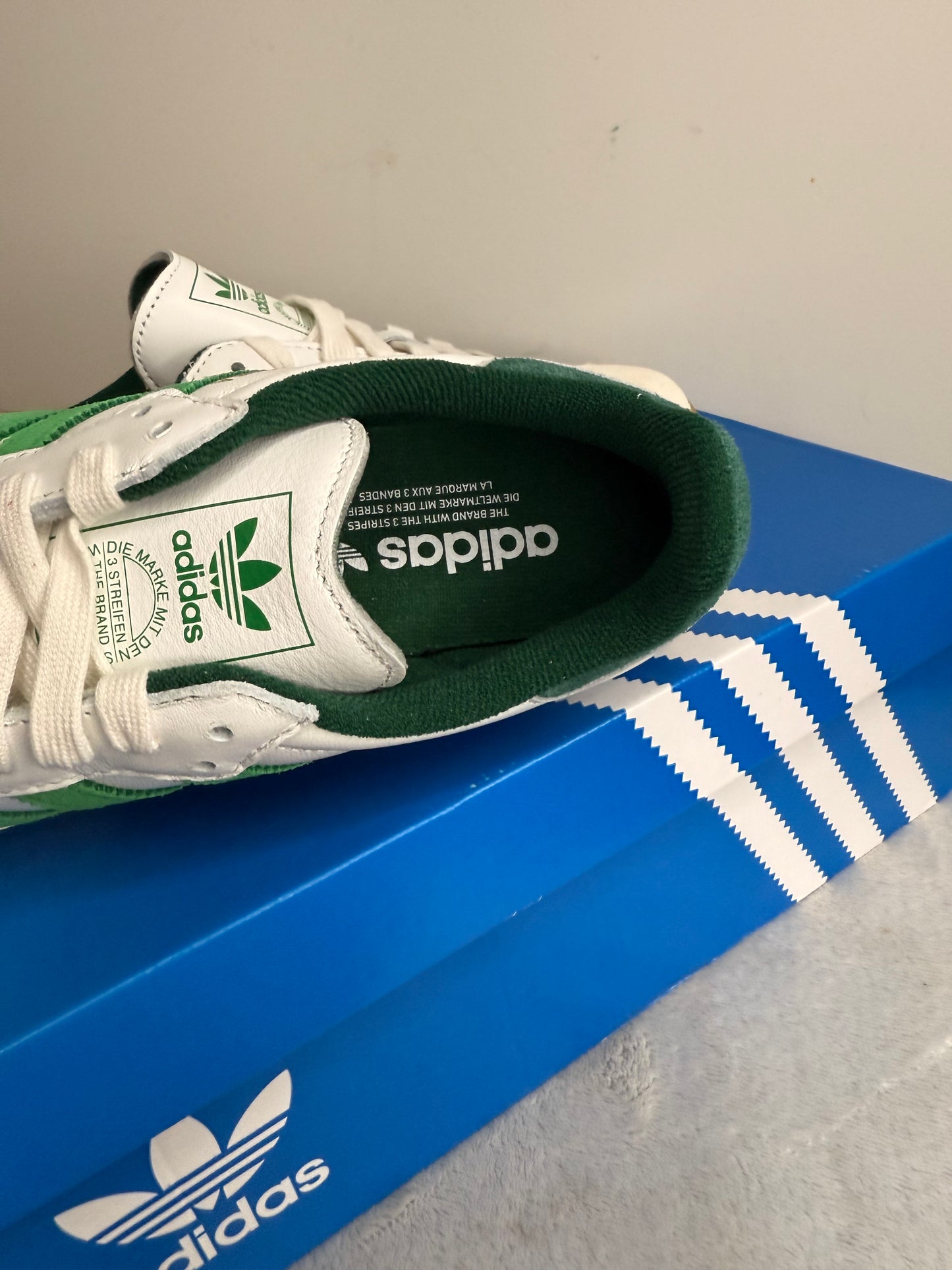 Adidas Samba OG White/Green Men’s 7 - Classic Gum Sole - New in Box