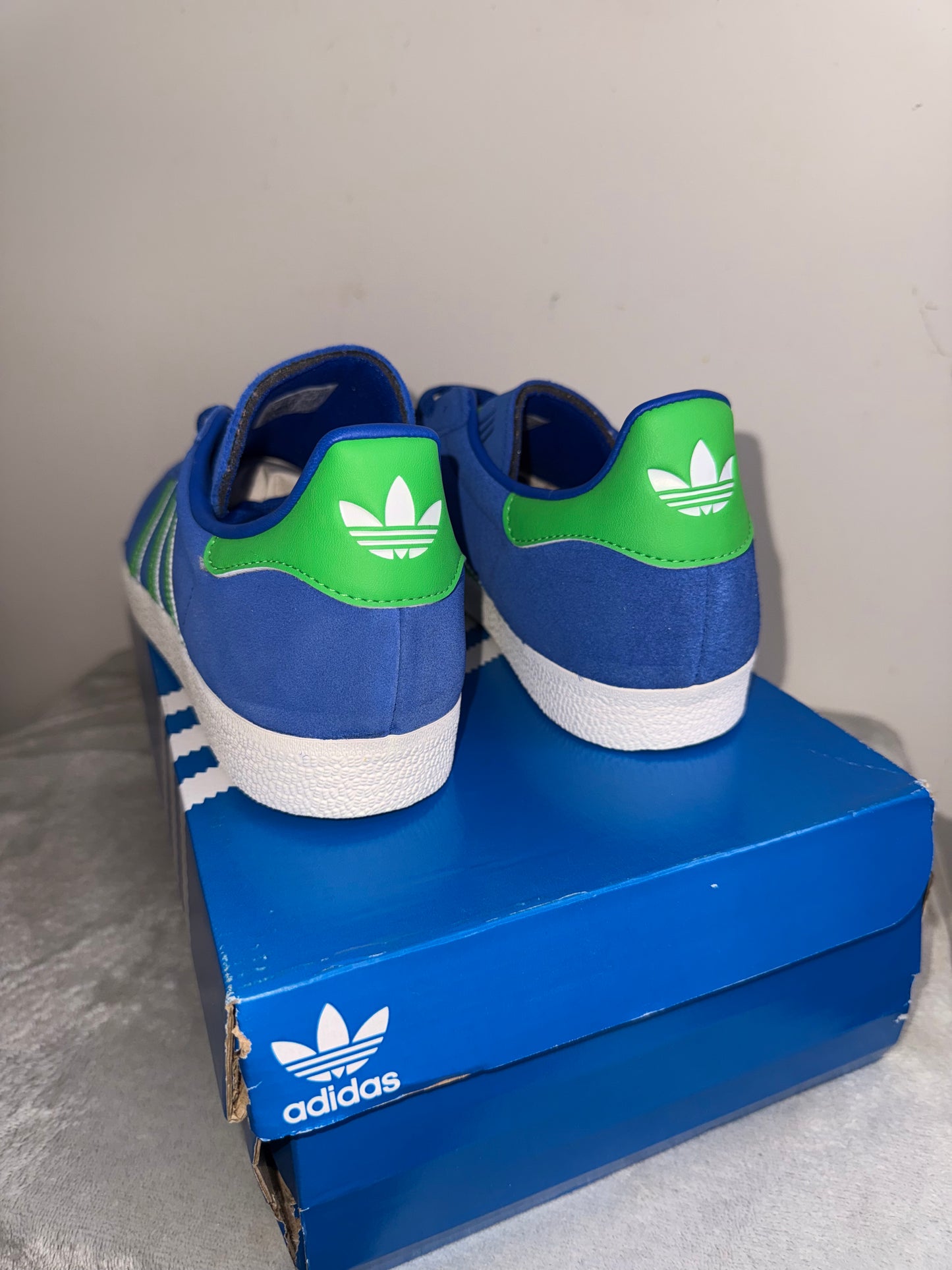 Adidas Gazelle JH5389 Royal Blue / Green - Men’s 8 - New in Box