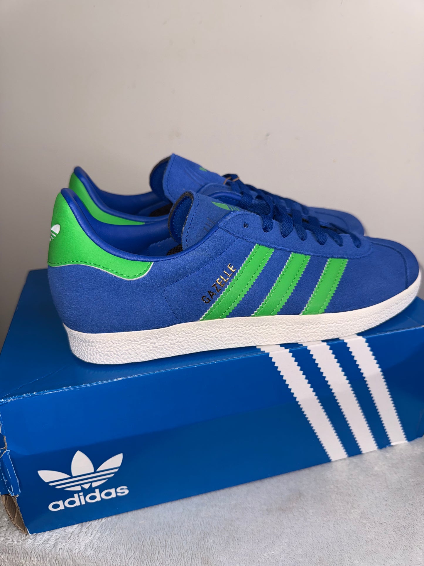 Adidas Gazelle JH5389 Royal Blue / Green - Men’s 8 - New in Box