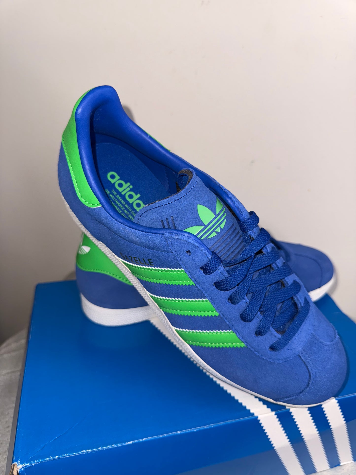 Adidas Gazelle JH5389 Royal Blue / Green - Men’s 8 - New in Box